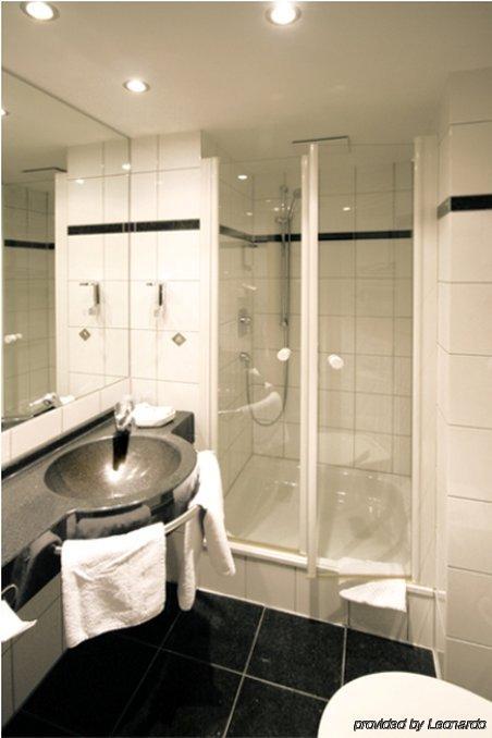 Hotel National Duesseldorf Room photo